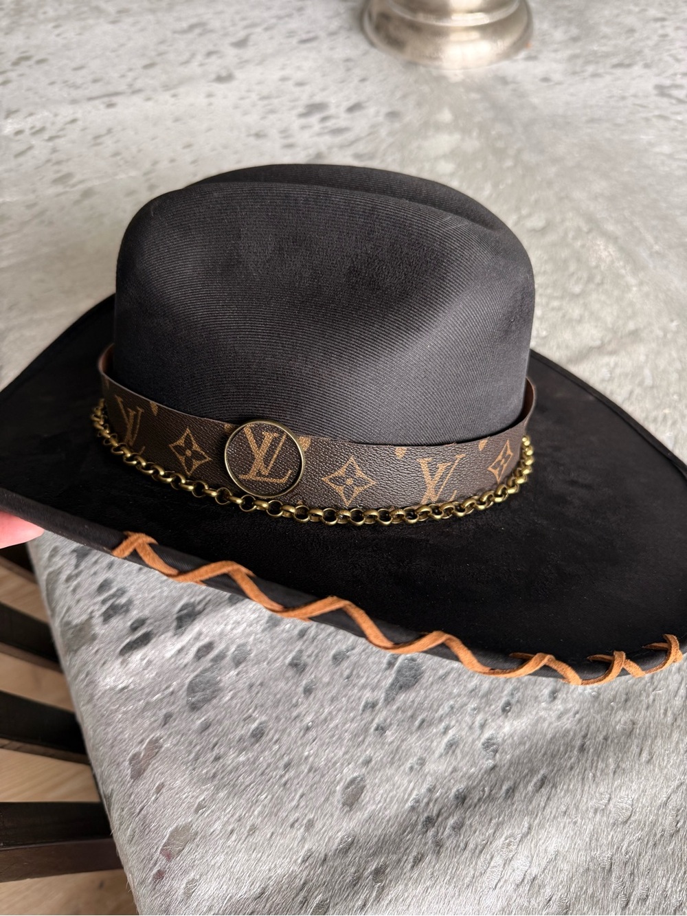Louis Vuitton Black Western Hat with Gold Chain - Picture 4 of 6